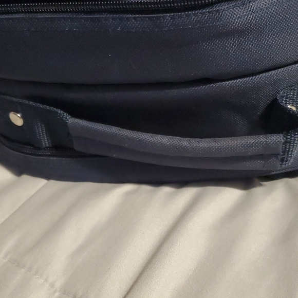 - Picnic Frontgate Top Of Line For A Fab Picnic Or Beach Its Beautiful - Picture 12 of 12